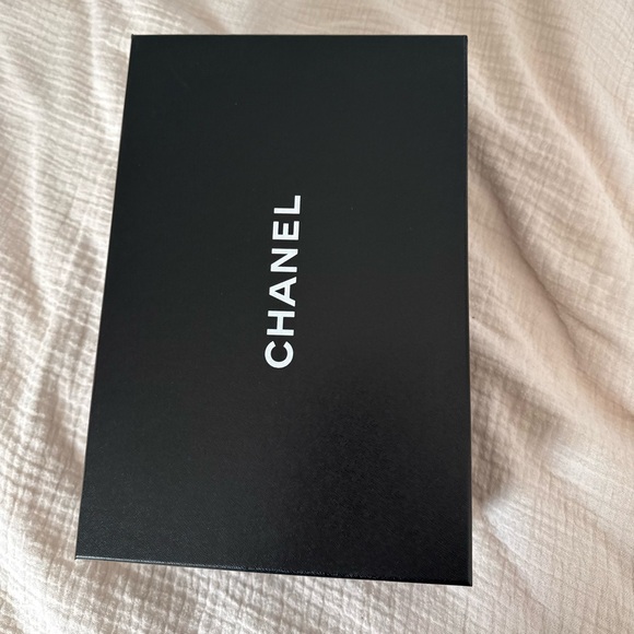 Chanel shoe box
